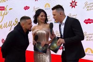 MONATIK ПРОШЕЛ ПО КРАСНОЙ ДОРОЖКЕ В НАРЯДЕ ОТ DIOR И DOLCE&GABBANA