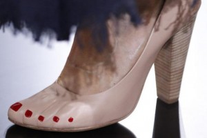 В моду возвращается обувь с очертанием пальцев ног