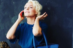 ЖАННА ЭППЛЕП ПРЕДСТАЛА ПОЛУОБНАЖЕННОЙ НА НОВОМ СНИМКЕ