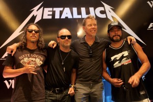 Metallica пожертвовала полученную премию на благотворительность