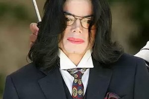 Портреты Майкла Джексона кисти Энди Уорхола выставят в лондонской Национальной картинной галерее