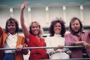 В интернете появилась первая за 35 лет совместная фотография ABBA