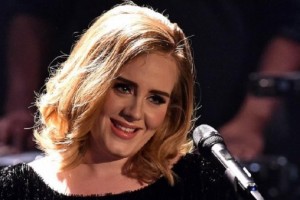 Громкое возвращение: Певица Адель записывает новый альбом 