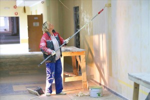 Традиционно в летнее время в образовательных учреждениях проводятся ремонтные работы и подготовка к учебному году