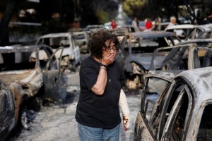Российских туристов нет среди пострадавших во время лесных пожаров под Афинами