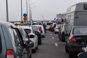 Астраханцы застряли в пробках на Керченском мосту 