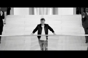 Черно-белый клип One Republic стал новым хитом 