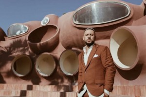 MONATIK ПОДЕЛИЛСЯ ВИДЕО ИЗ ЛИЧНОГО АРХИВА И ПОРАЗИЛ НОВЫМ СТИХОТВОРЕНИЕМ