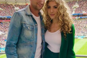 Жена Дениса Глушакова застала его с любовницей в бане