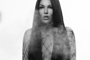 Ирина Дубцова представила «Факт» в латексе