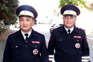 Инспекторы автопатруля № 222 ОБ ДПС № 1 приняли участие в рождении маленькой Астраханки