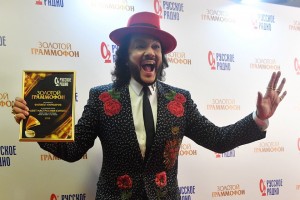 За «Цвет настроения синий» Киркорова назвали музыкальным рекордсменом года