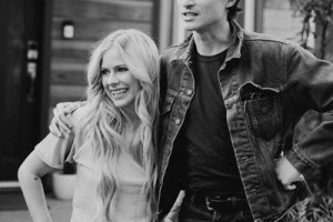 Аврил Лавин рассказала историю любви от начала и до конца 