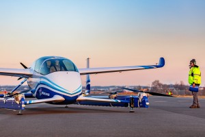 Компания Boeing провела испытания беспилотного аэротакси 