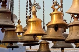 Почему мы звоним в колокола в храмах?