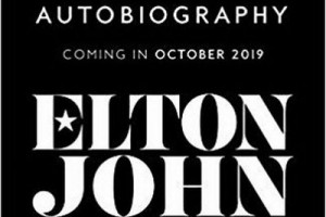 Элтон Джон выпустит мемуары осенью