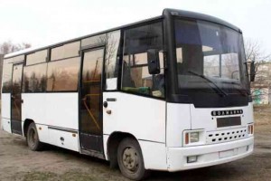 В Астраханской области водитель автобуса сбил дорожного рабочего