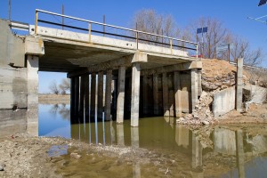 Ремонт аварийного моста через ерик Кафтанник планируют начать в этом году