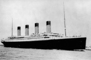 В Атлантическом океане затонул пассажирский лайнер «Титаник»