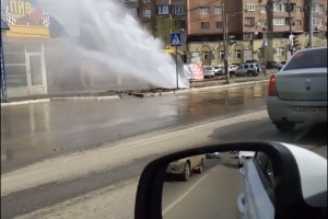В Астрахани неожиданно забили фонтаны