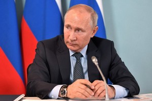 Владимир Путин отметил повышение ключевых экономических показателей Астраханской области