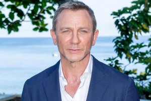 Дэниелу Крэйгу предстоит операция на ноге из-за травмы во время съемок "Бонд 25"