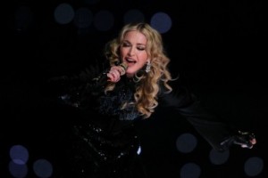 Мадонна представила клип на песню Crave