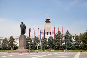 Астраханцев познакомят с историей площади Ленина