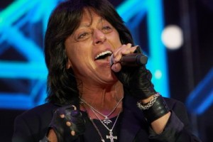 .Джо Линн Тёрнер и Президентский оркестр Республики Беларусь объединили классику и рок на «Славянском базаре в Витебске»