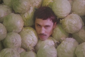 Дима Билан выпустил ностальгический клип на песню "Про белые розы"