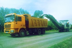 В Астраханской области отремонтируют 22 километра разбитой дороги