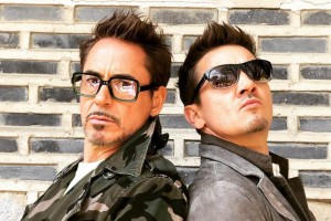 ЗВЕЗДА «МСТИТЕЛЕЙ» ДЖЕРЕМИ РЕННЕР ЗАПЕЛ