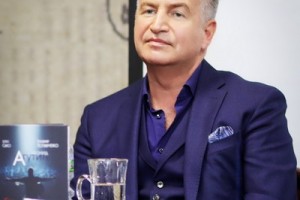 Леонид Агутин в день рождения представил книгу и пообещал новый международный альбом
