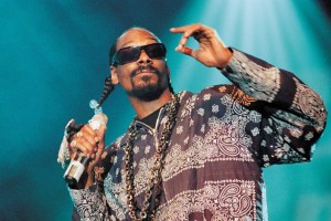 Snoop Dogg снял клип на трек «Main Phone»