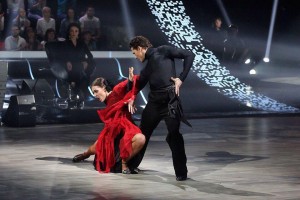 MARUV поставила партнера по «Танцам со звездами» на огромные каблуки