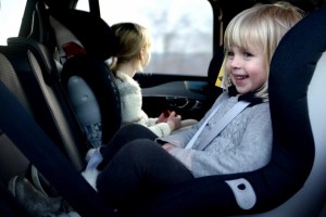 В ГИБДД предложили ограничить скорость при перевозке детей