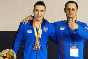 Астраханец завоевал две серебряные медали на соревнованиях по спортивной гимнастике