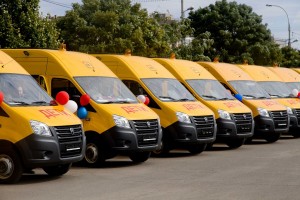 Автопарки астраханских школ пополнились 47-ю школьными автобусами
