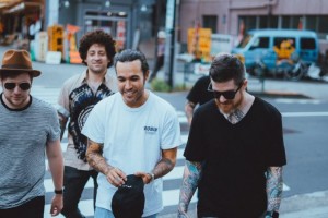 Новый сингл Fall Out Boy – Dear Future Self (Hands Up) ft. Wyclef Jean