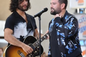 Джастин Бибер спелся с кантри-музыкантами