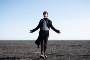 Димаш Кудайбергенов выпустил клип «Знай»