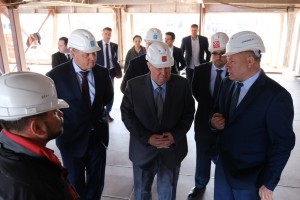 Астраханский завод «Лотос» посетил полномочный представитель президента в ЮФО