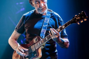 Крис Ри издал неизвестный альбом