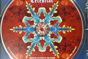 Вокалист Judas Priest Роб Хэлфорд  способен исполнять даже новогодние праздничные песни !!!)))