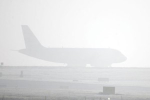 В Астрахани из-за тумана не смог приземлиться самолет