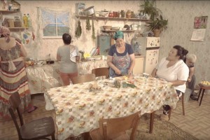 ALYONA ALYONA ВЫПУСТИЛА НОВЫЙ СЮРРЕАЛИСТИЧНЫЙ КЛИП