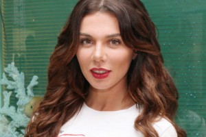 Анна Седокова вышла в свет вместе с новым бойфрендом