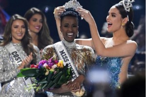 Титул "Мисс Вселенная" получила темнокожая красотка 