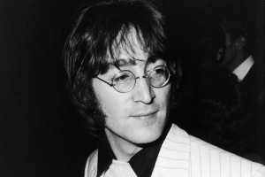 Испорченные очки Джона Леннона продали почти за 200 тысяч долларов