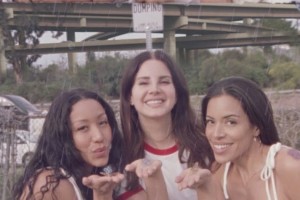 Лана Дель Рей выпустила клиповую трилогию